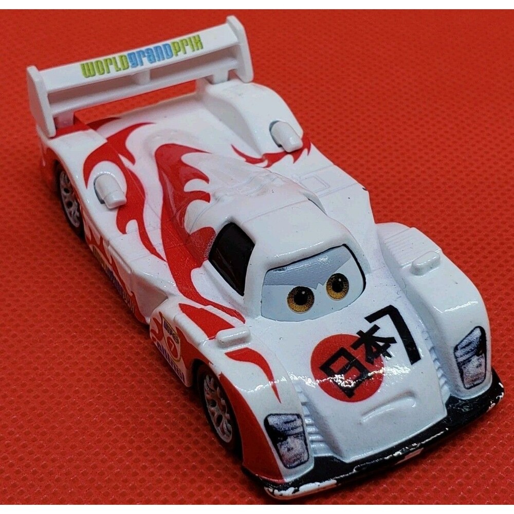 Disney /Mattel /Pixar / Diecast C-18 CARS 2 Shu Todoroki Tomy TAKARA DIECAST CAR
